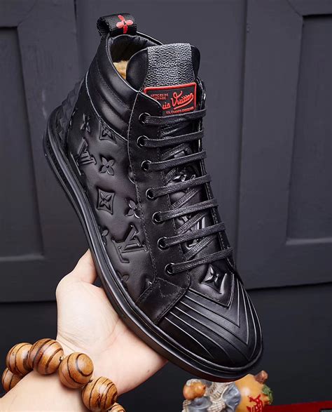 louis vuitton scarpe uomo 2017|Louis Vuitton sneakers.